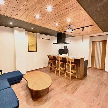 Manabi-Stay Takayama Sakura 提携駐車場利用可 古い町並みまで徒歩1分 最大9名宿泊可能な一等地で人工温泉を楽しむ Εξωτερικό φωτογραφία